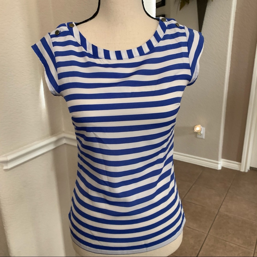 Banana Republic blue and white top